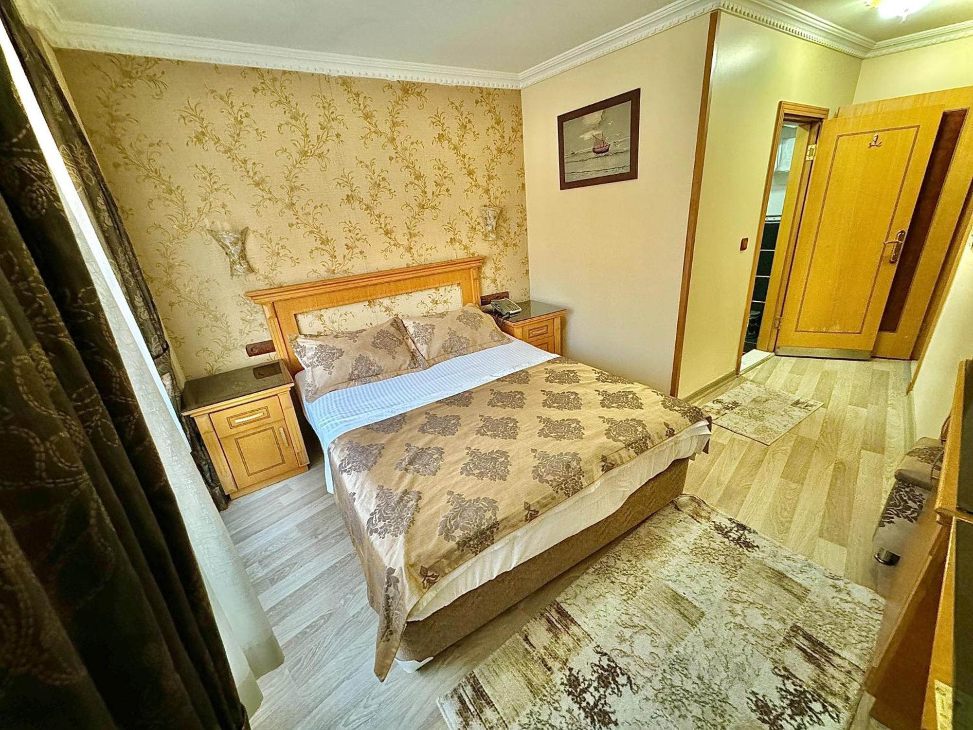 Grand Papirus Hotel Istanbul Exterior photo